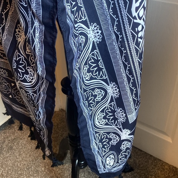 Women’s Black & White Bandana Print Halter Top XL & Cover-Up OS NWOT - Picture 10 of 10